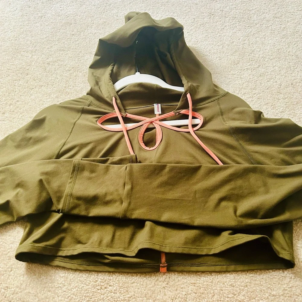 Free People Movement Sweatshirt Olive green NWOT - Picture 7 of 7